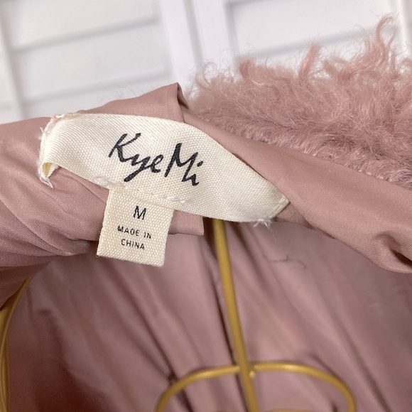 Fluffy Pink Teddy Jacket - Picture 4 of 5